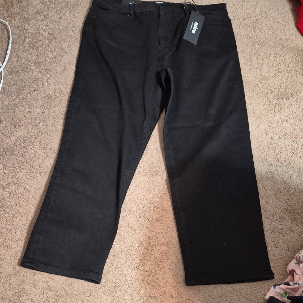 Mica Women’s Black Cropped Jeans - Classic Straight Ankle